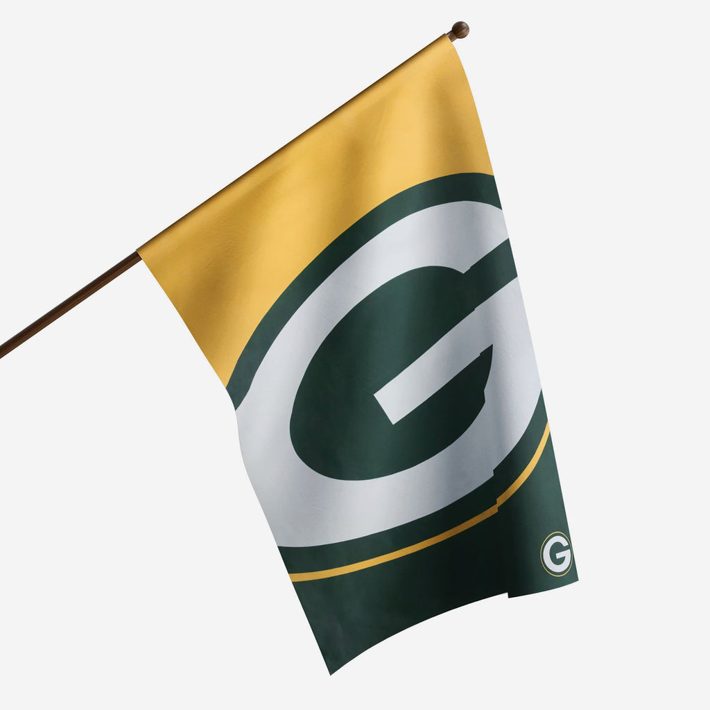 Green Bay Packers Vertical Flag FOCO - FOCO.com
