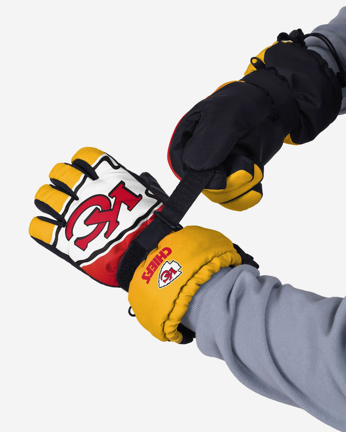 Kansas City Chiefs Gradient Big Logo Insulated Gloves FOCO - FOCO.com