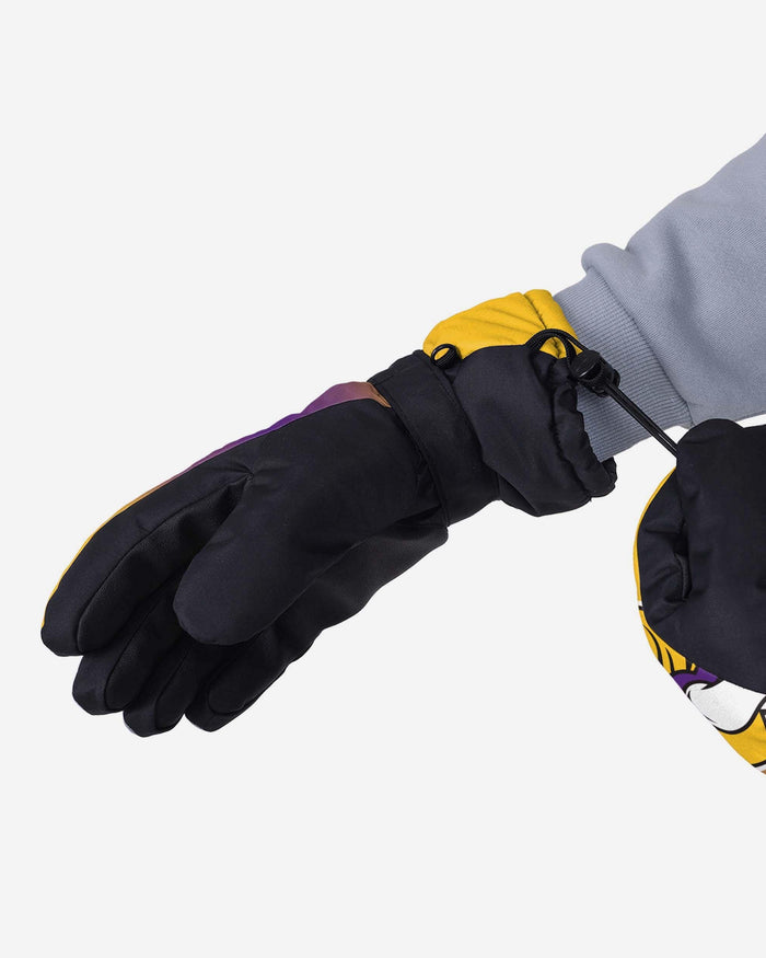 Minnesota Vikings Gradient Big Logo Insulated Gloves FOCO - FOCO.com