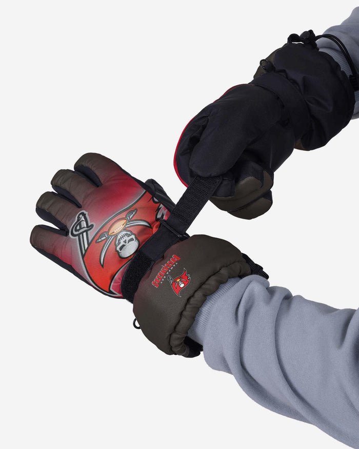 Tampa Bay Buccaneers Gradient Big Logo Insulated Gloves FOCO - FOCO.com