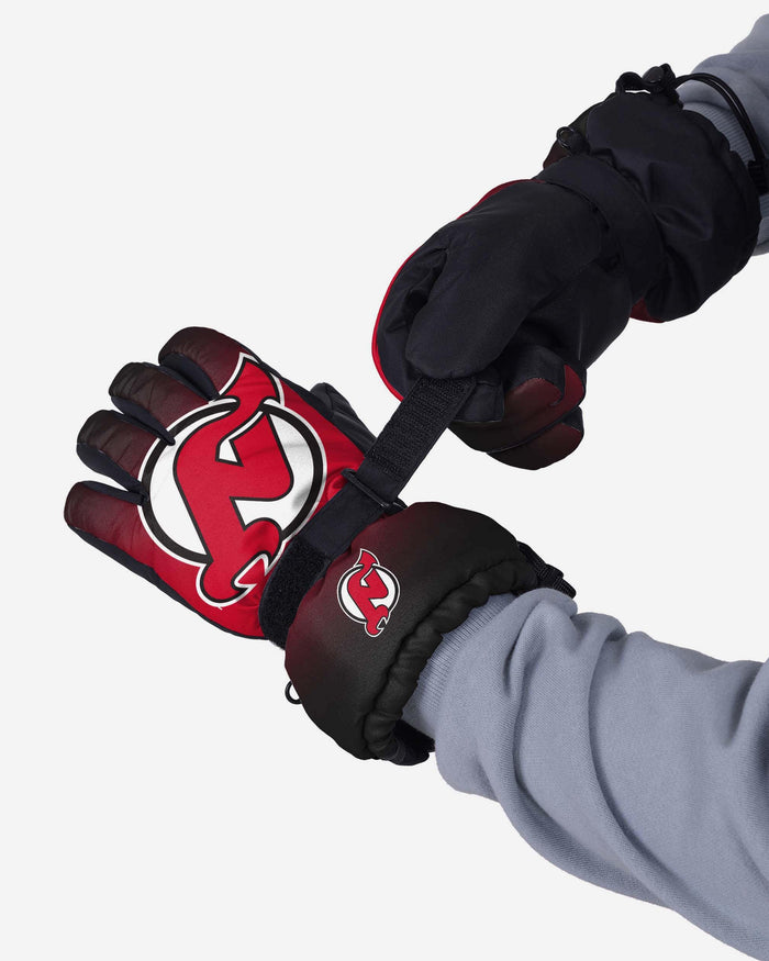 New Jersey Devils Gradient Big Logo Insulated Gloves FOCO - FOCO.com