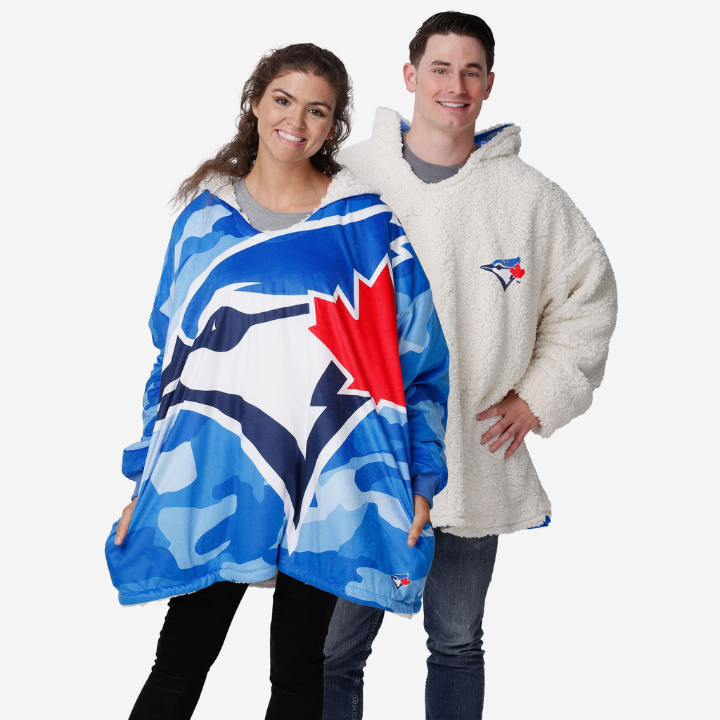 Toronto Blue Jays Reversible Team Color Camo Hoodeez FOCO - FOCO.com