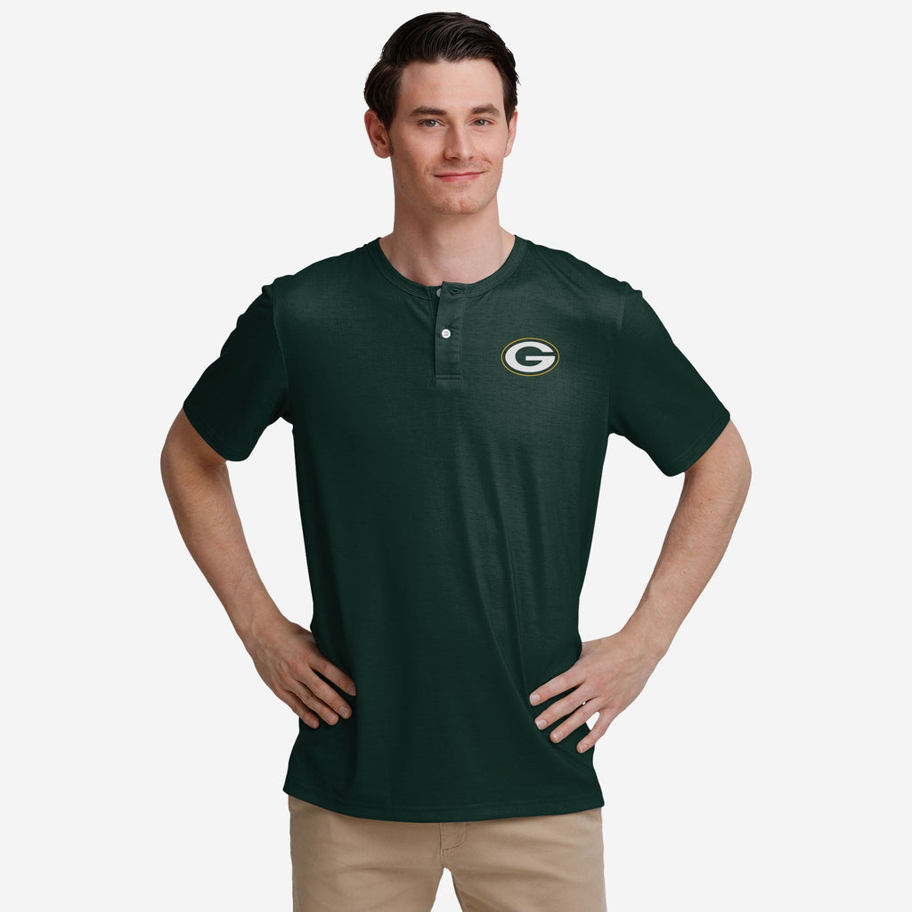 Green Bay Packers Solid Team Logo Short Sleeve Henley FOCO S - FOCO.com