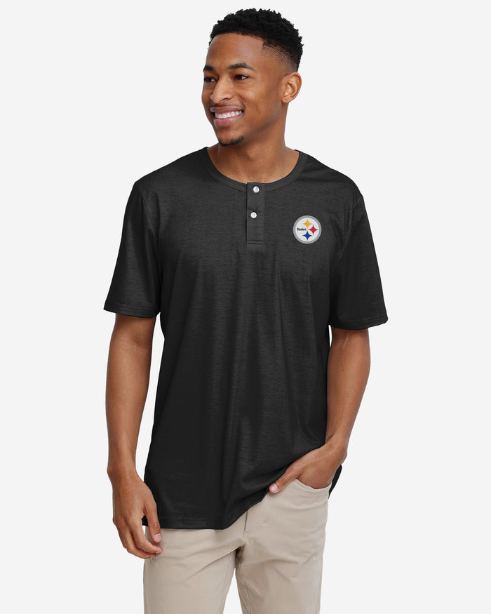 Pittsburgh Steelers Solid Team Logo Short Sleeve Henley FOCO S - FOCO.com
