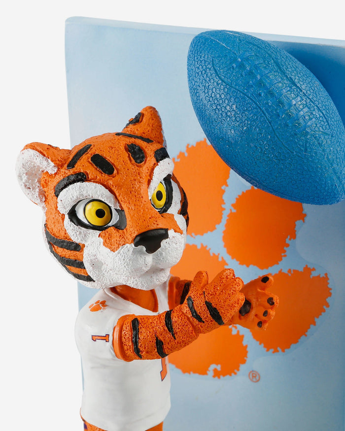 The Tiger Clemson Tigers Mascot Action Pose Light Up Ball Bobblehead FOCO - FOCO.com