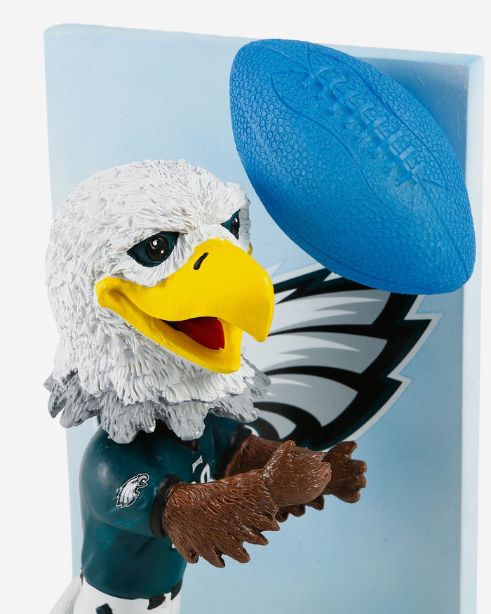 Swoop Philadelphia Eagles Mascot Action Pose Light Up Ball Bobblehead FOCO - FOCO.com