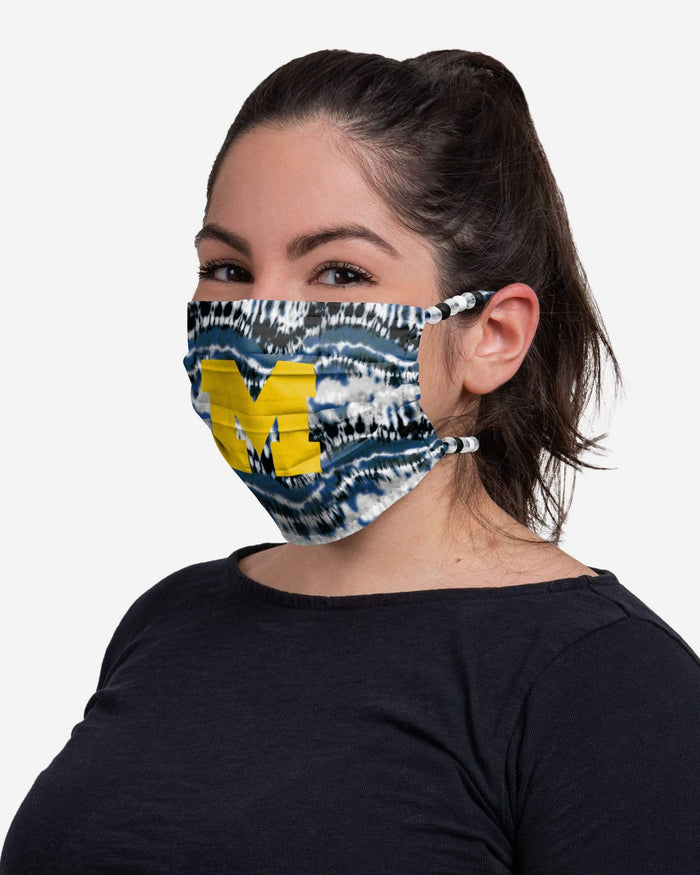 Michigan Wolverines Tie-Dye Beaded Tie-Back Face Cover FOCO - FOCO.com