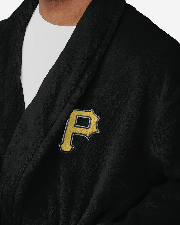 Pittsburgh Pirates Lazy Day Team Robe FOCO - FOCO.com