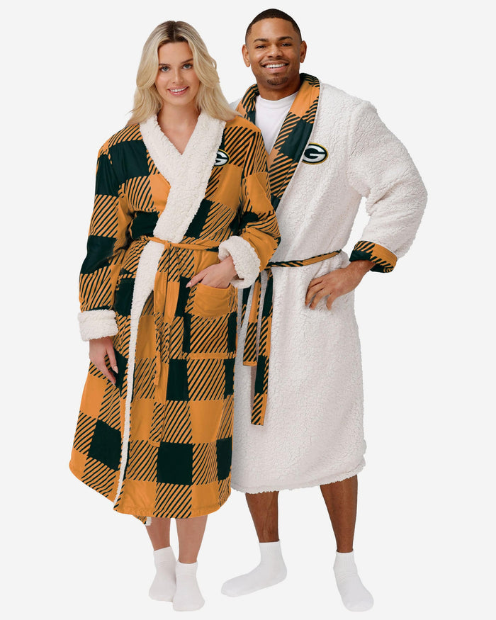 Green Bay Packers Lounge Life Reversible Robe FOCO S/M - FOCO.com