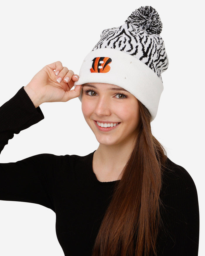 Cincinnati Bengals White Stripe Light Up Beanie FOCO - FOCO.com