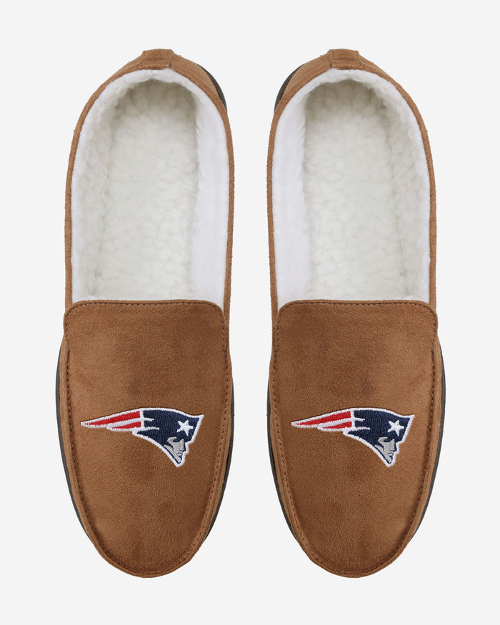 New England Patriots Beige Moccasin Slipper FOCO - FOCO.com