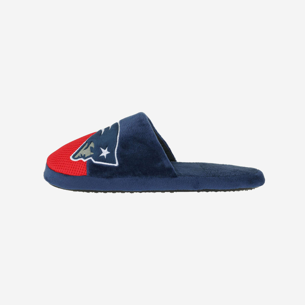 New England Patriots Team Logo Staycation Slipper FOCO S - FOCO.com