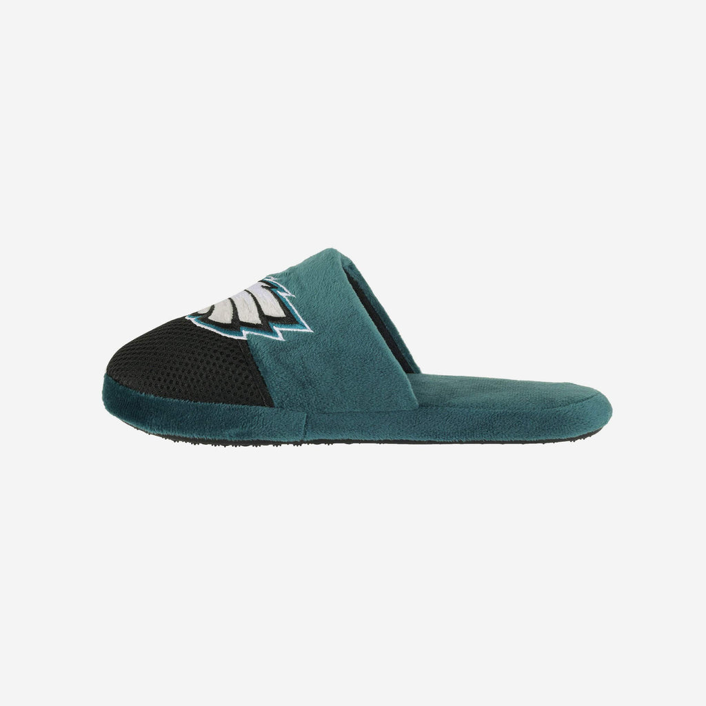 Philadelphia Eagles Team Logo Staycation Slipper FOCO S - FOCO.com