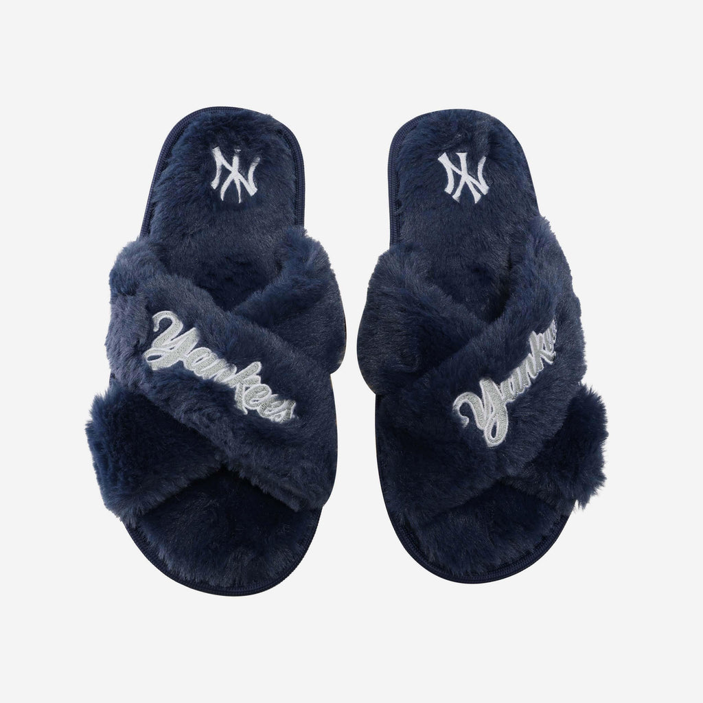 New York Yankees Womens Script Wordmark Fur Cross Slide FOCO S - FOCO.com