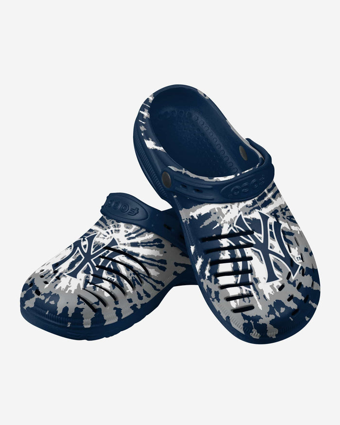 New York Yankees Tie-Dye Clog With Strap FOCO - FOCO.com