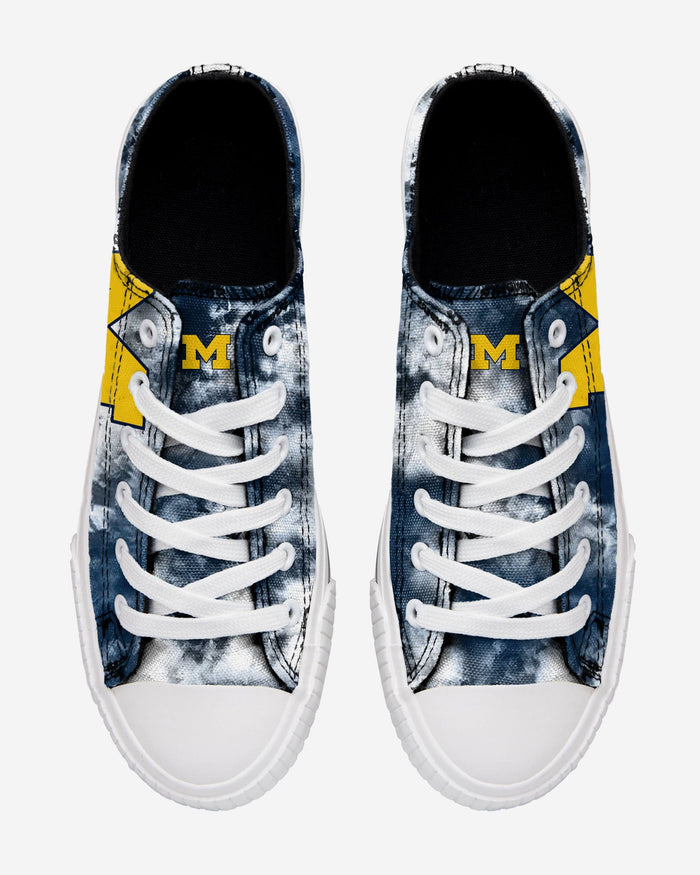 Michigan Wolverines Womens Low Top Tie-Dye Canvas Shoe FOCO - FOCO.com