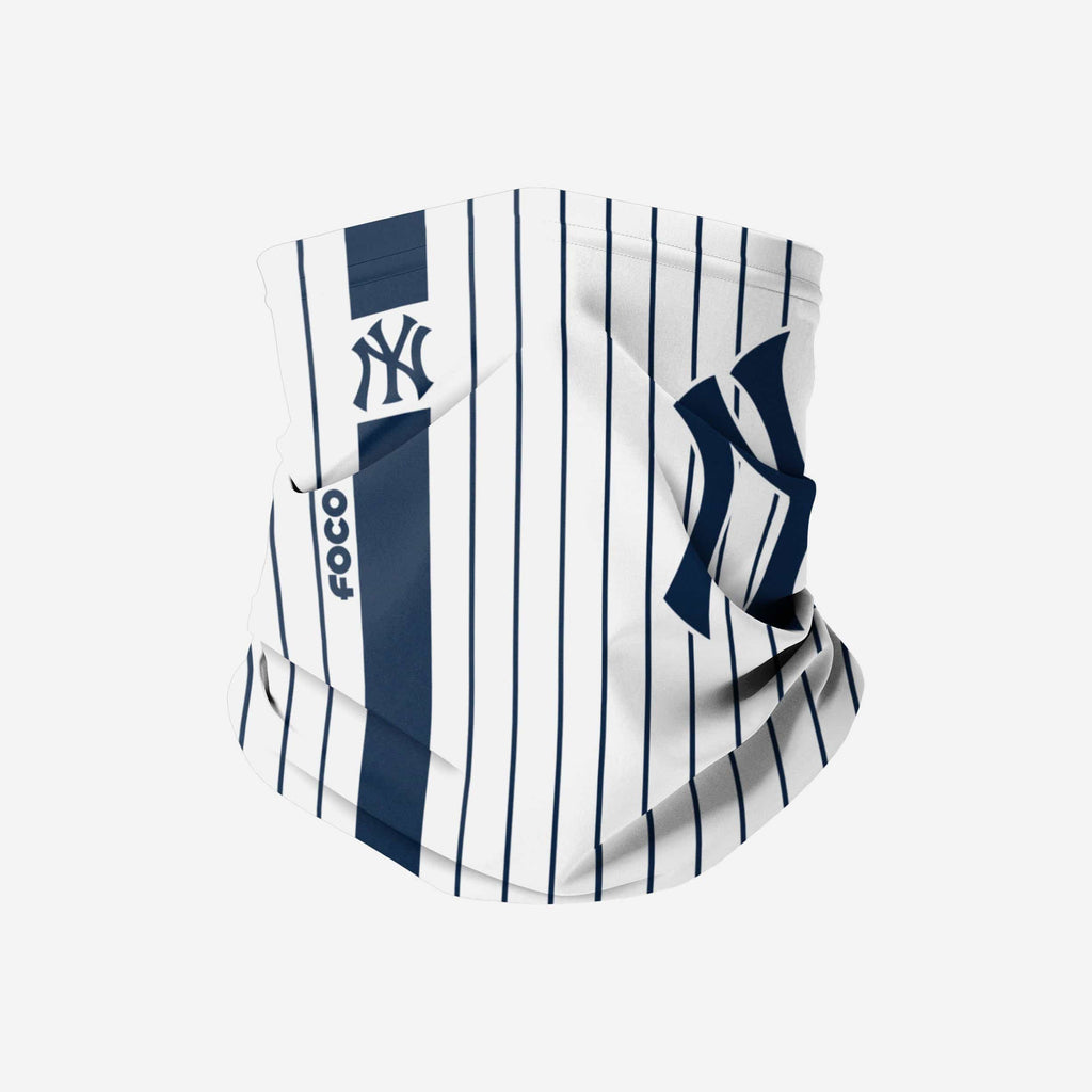 New York Yankees Big Logo Gameday Gaiter Scarf FOCO - FOCO.com