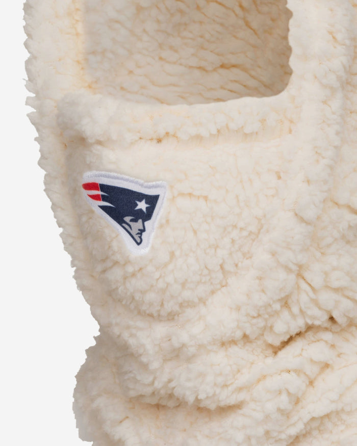 New England Patriots Sherpa Hooded Gaiter FOCO - FOCO.com