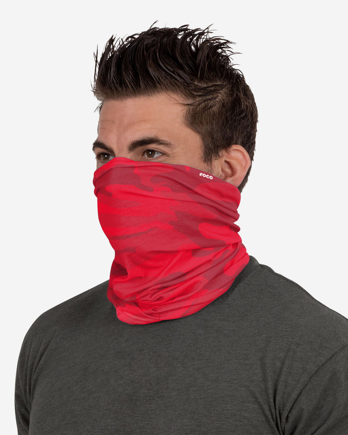 Red Camo Gaiter Scarf FOCO - FOCO.com