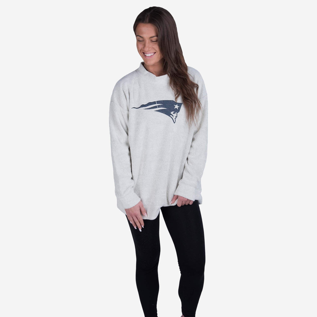New England Patriots Womens Oversized Comfy Sweater FOCO - FOCO.com
