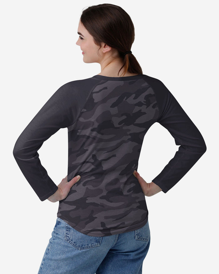 Las Vegas Raiders Womens Wordmark Tonal Camo Raglan T-Shirt FOCO - FOCO.com