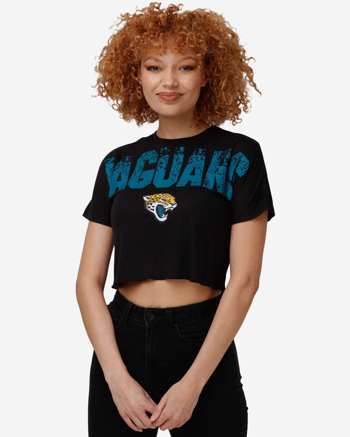 Jacksonville Jaguars Womens Petite Distressed Wordmark Crop Top FOCO S - FOCO.com