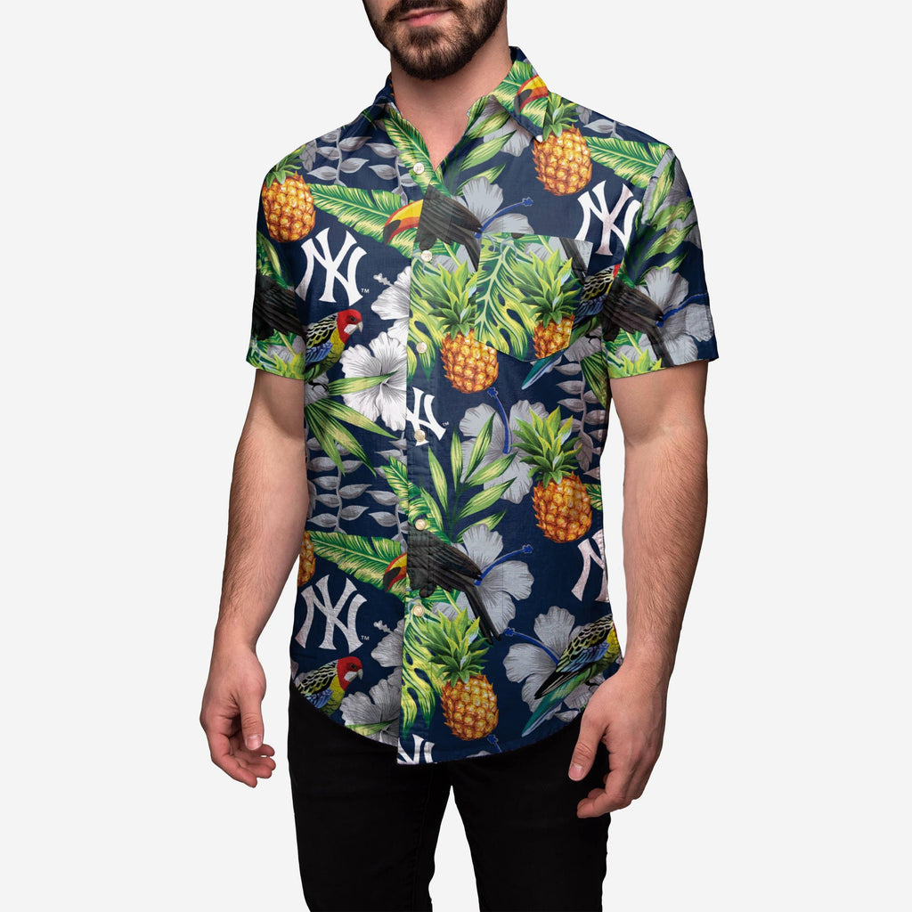 New York Yankees Floral Button Up Shirt FOCO 2XL - FOCO.com