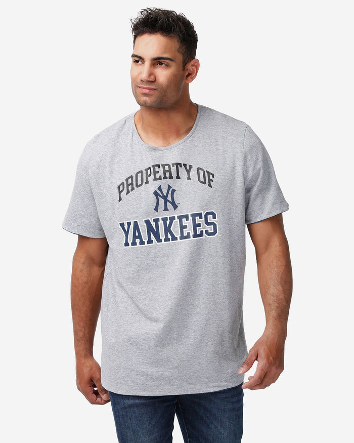 New York Yankees Reversible Mesh Matchup T-Shirt FOCO - FOCO.com