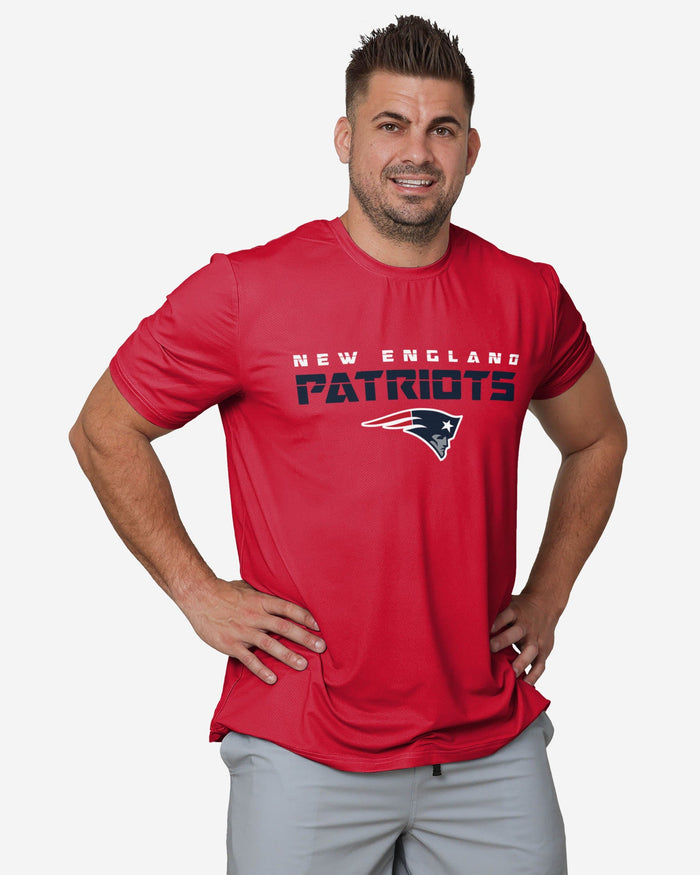 New England Patriots Rash Guard Short Sleeve Swim Shirt FOCO S - FOCO.com