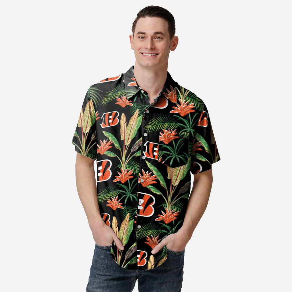 Cincinnati Bengals Victory Vacay Button Up Shirt FOCO M - FOCO.com